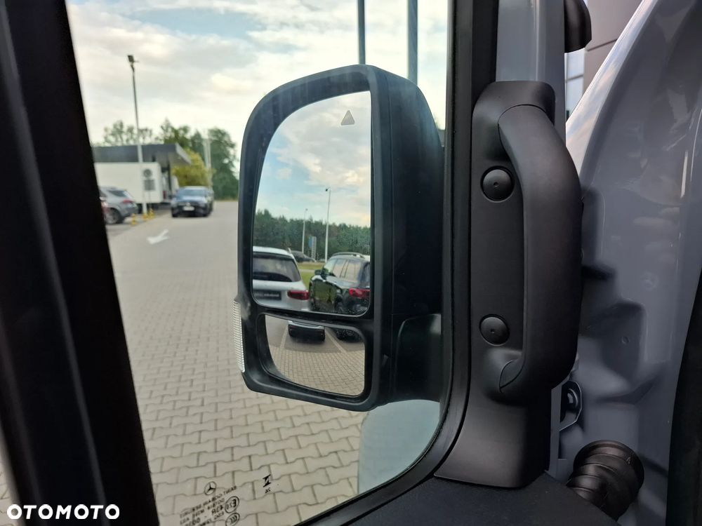 Mercedes-Benz Sprinter 317 CDI Furgon PRO Ekstra Długi 4325+mm - 33