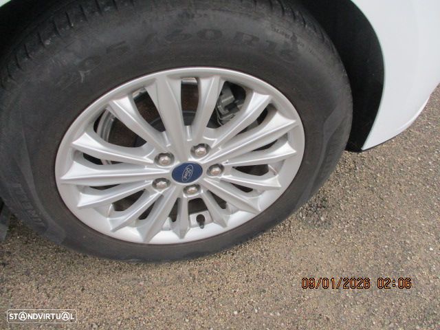 Ford Focus 1.5 TDCi ECOBlue Titanium - 11