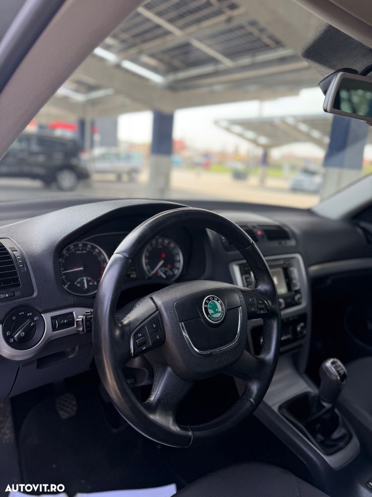 Skoda Octavia 1.6 TDI DPF GreenLine - 8