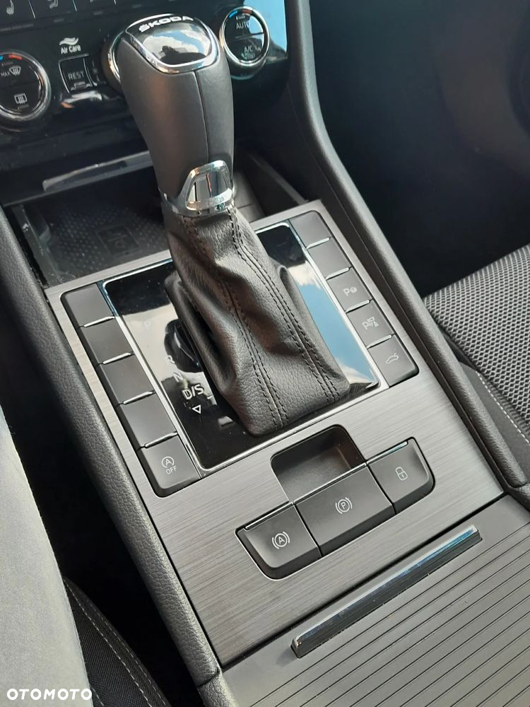 Skoda Superb 1.5 TSI ACT DSG Ambition - 12