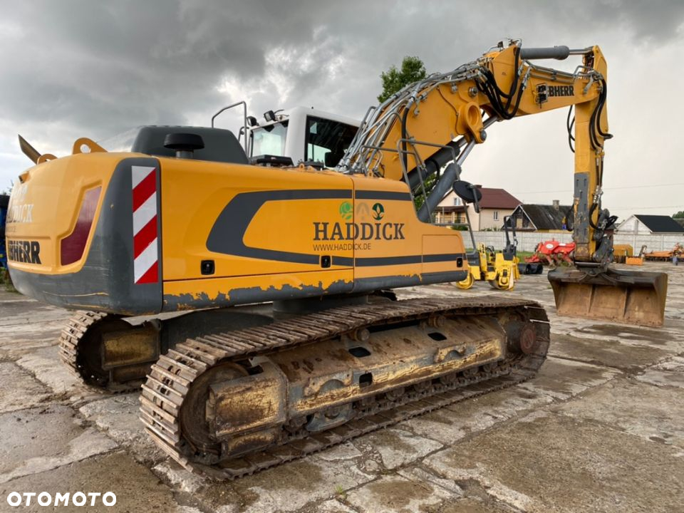 Liebherr R924 - 5