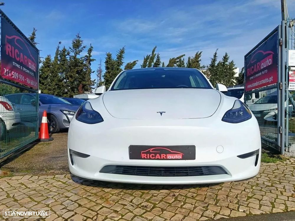 Tesla Model Y Long Range Dual Motor AWD - 14