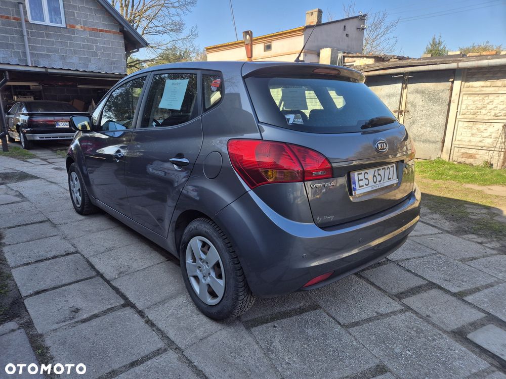 Kia Venga - 3