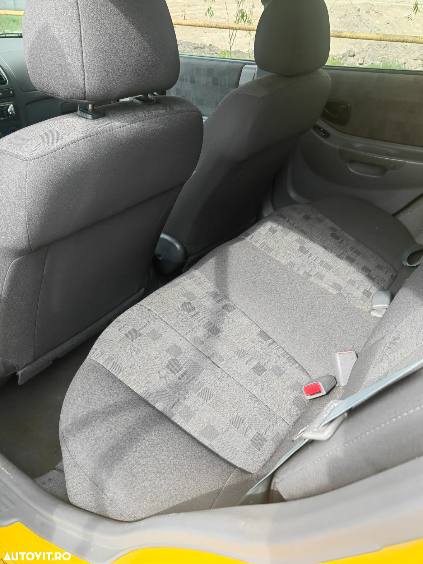 Hyundai Accent 1.3i - 15