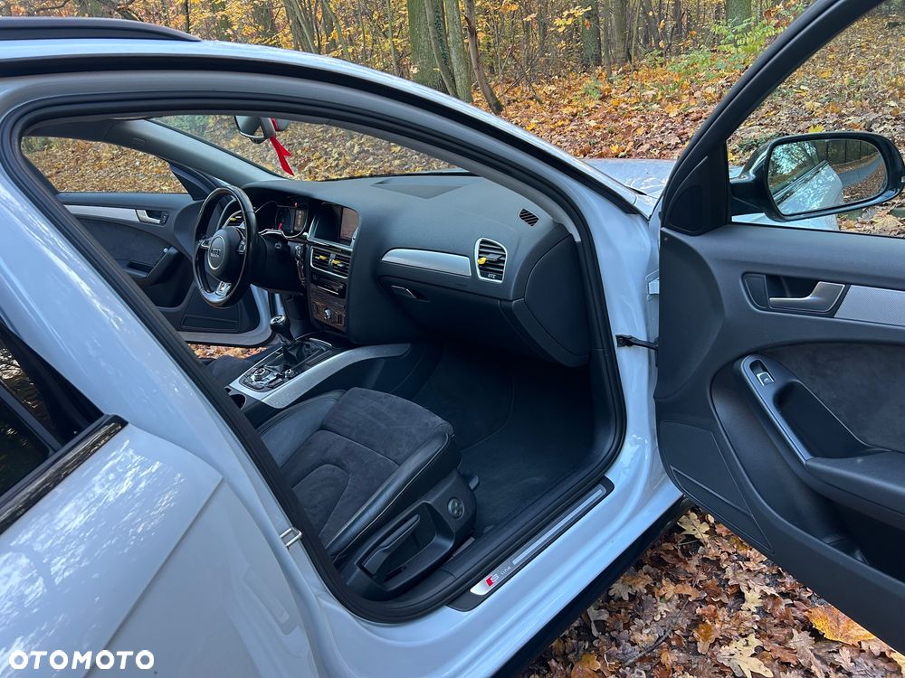 Audi A4 Avant 2.0 TDI Sport - 25