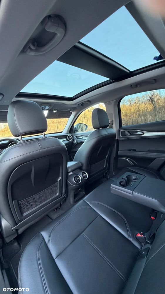 Alfa Romeo Stelvio 2.0 Turbo Veloce TI Q4 - 31