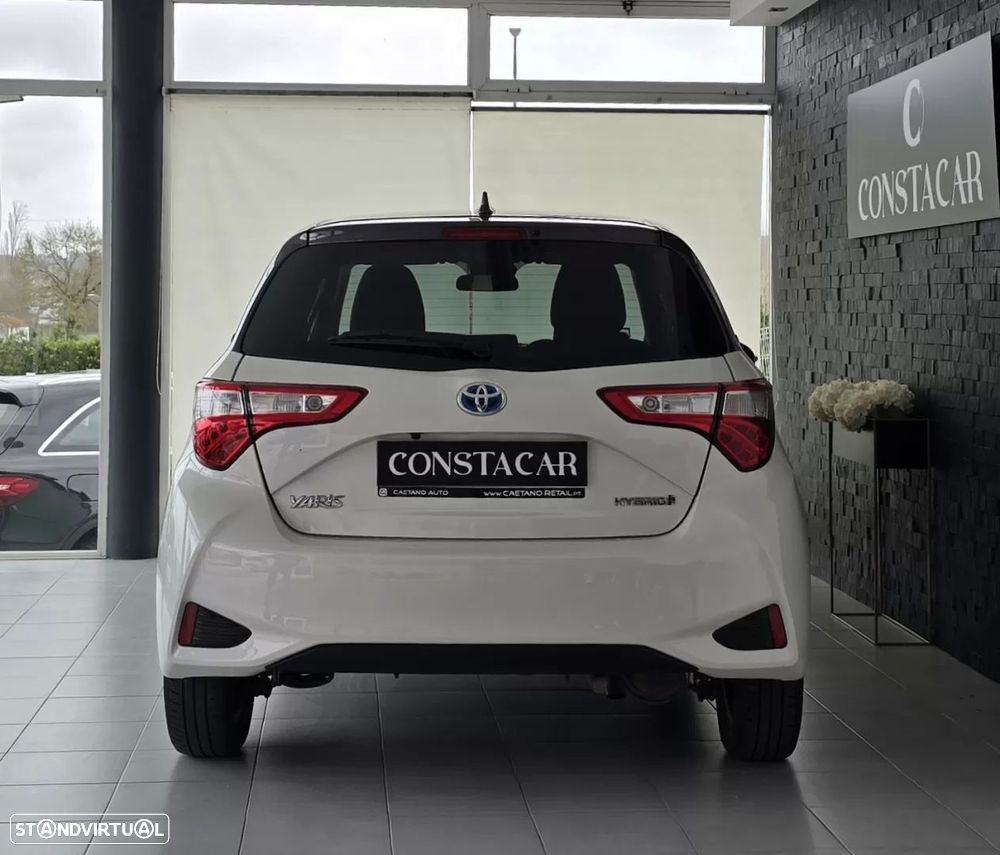 Toyota Yaris 1.5 HSD 20 Anos - 9