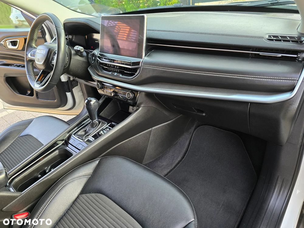 Jeep Compass - 16
