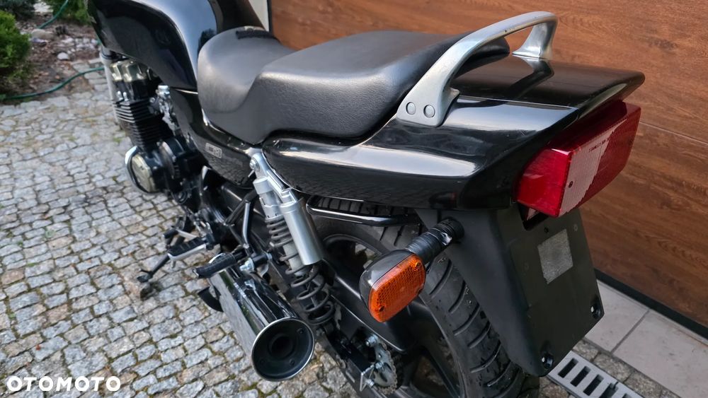 Suzuki GSX - 10