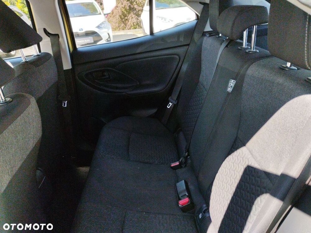 Toyota Yaris Cross Hybrid 1.5 Comfort 4x4 - 14
