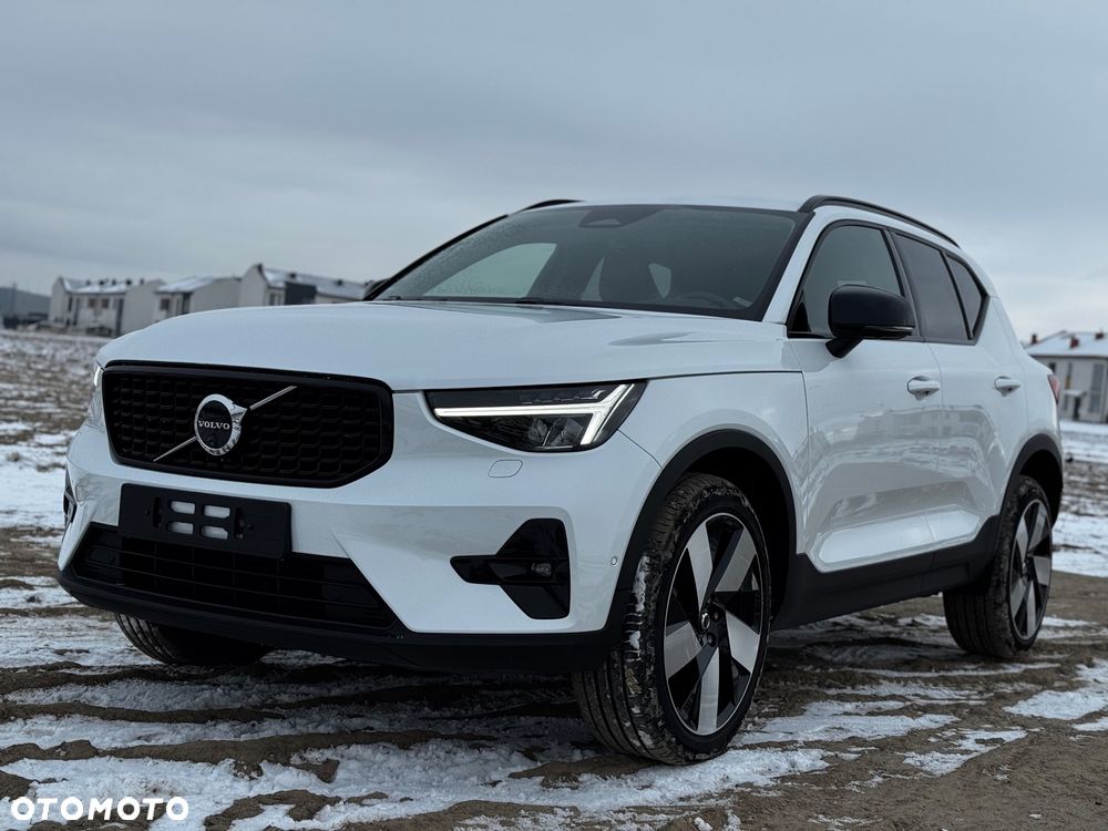 Volvo XC 40 - 3