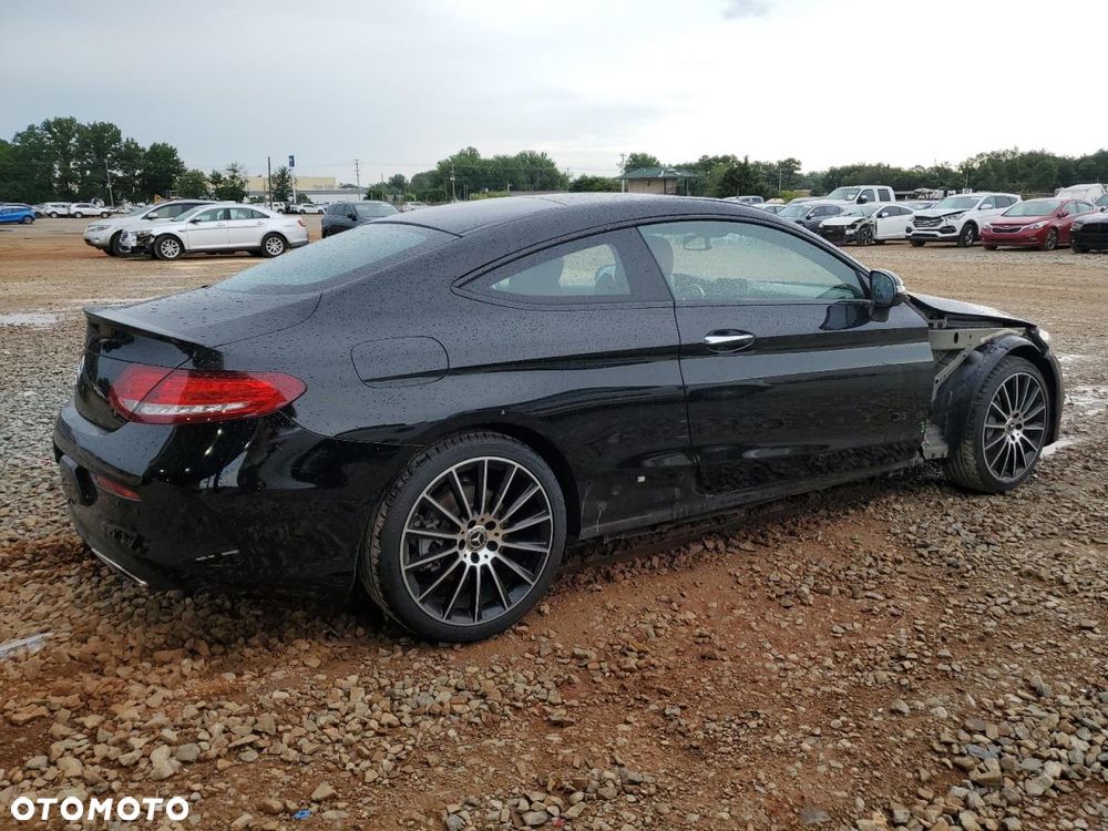 Mercedes-Benz Klasa C 300 9G-TRONIC - 6