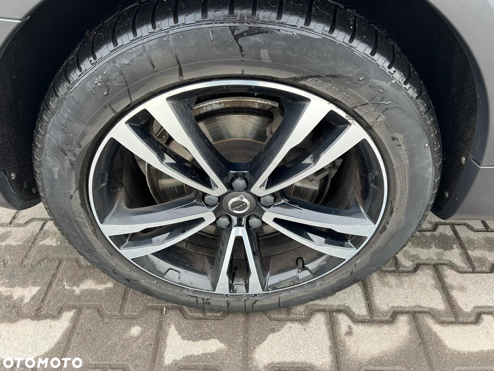 Volvo V90 Cross Country D5 AWD Pro - 32
