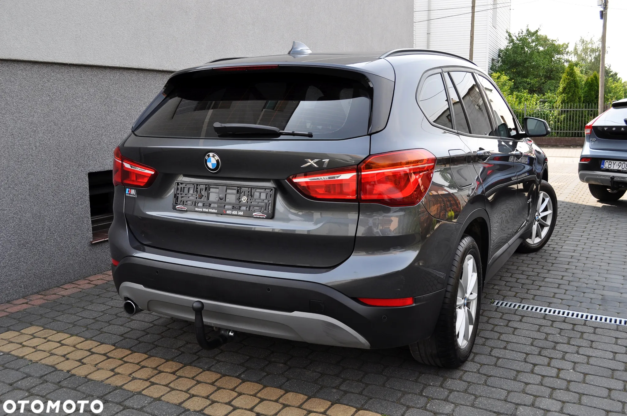 BMW X1 xDrive18d Business Edition - 10