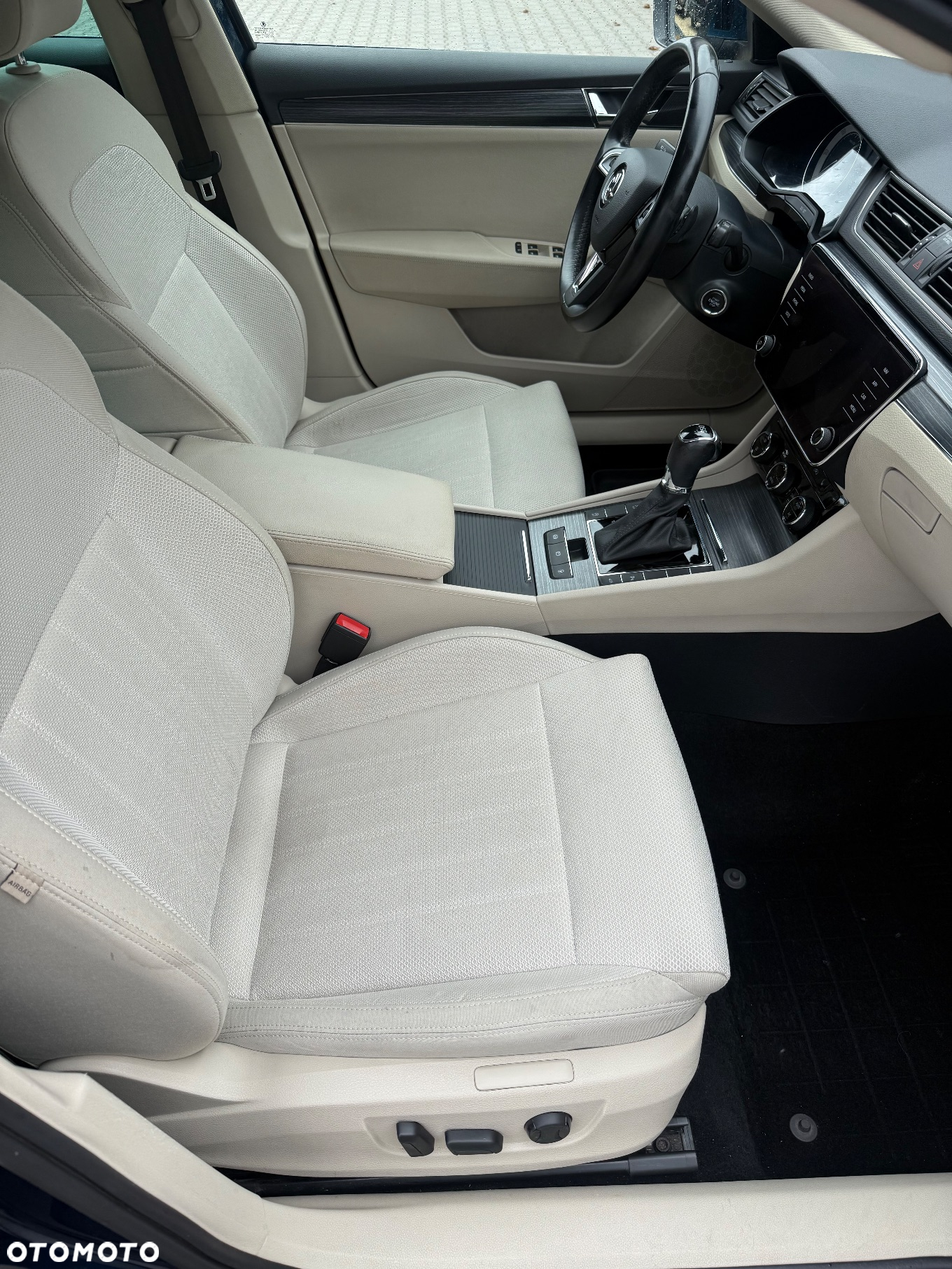 Skoda Superb 2.0 TDI SCR Style DSG - 14