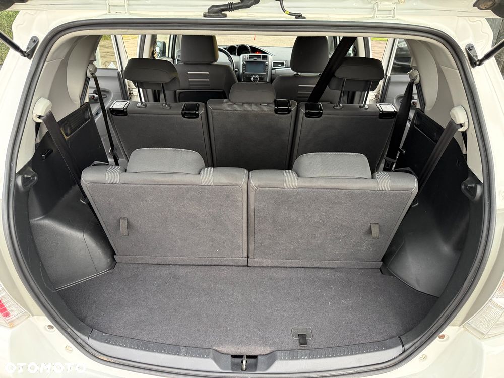 Toyota Verso - 22