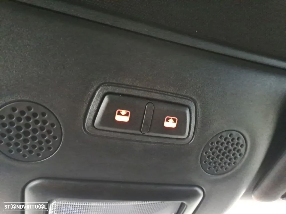 Fiat 500C 1.0 Hybrid - 22