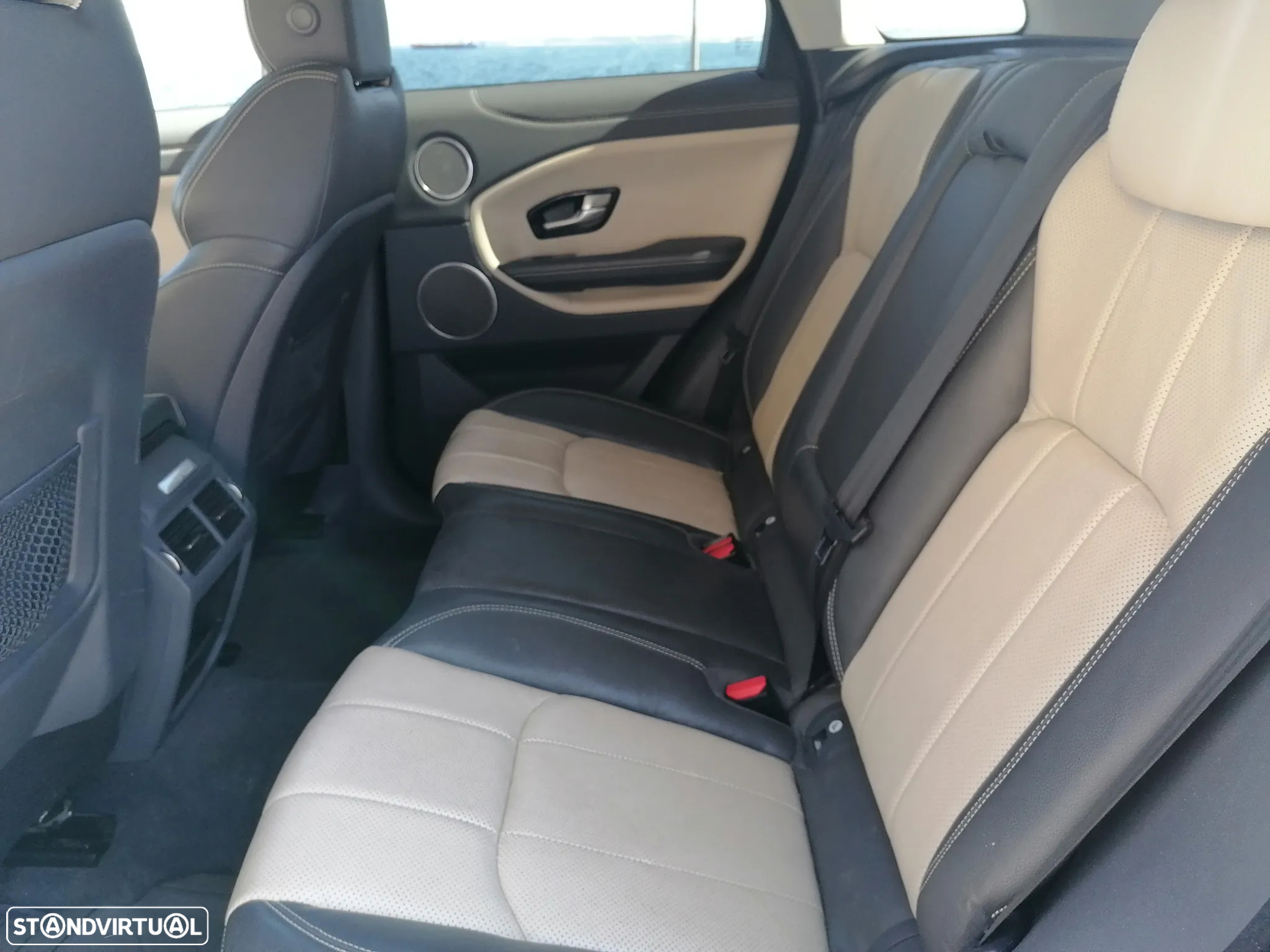 Land Rover Range Rover Evoque 2.0 eD4 Pure - 13
