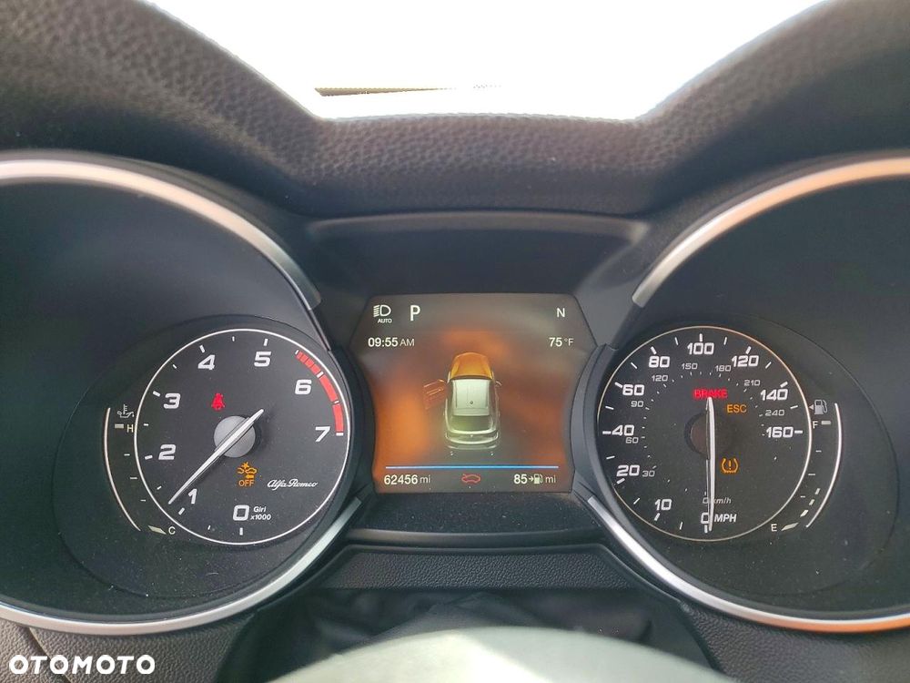 Alfa Romeo Stelvio 2.0 Turbo 16V AT8-Q4 Veloce Ti - 10