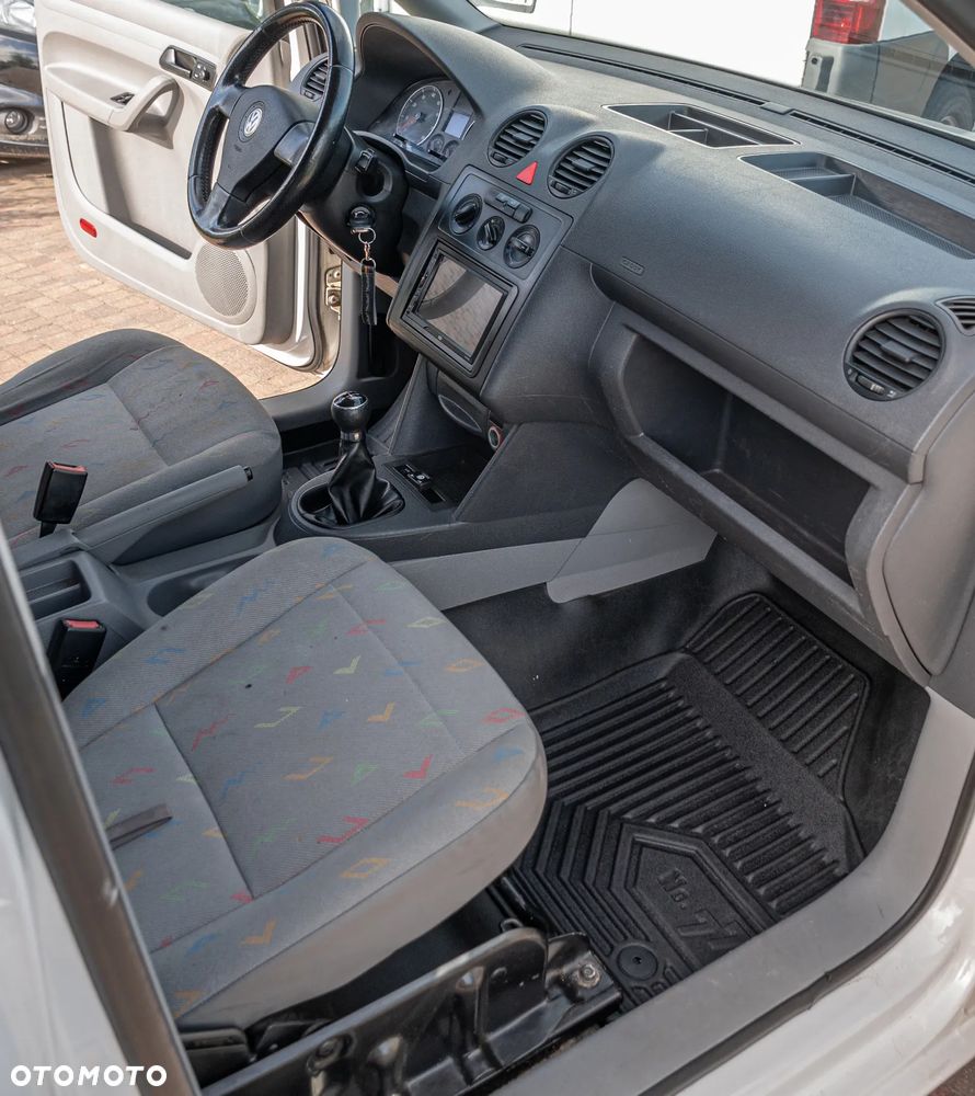 Volkswagen CADDY - 15