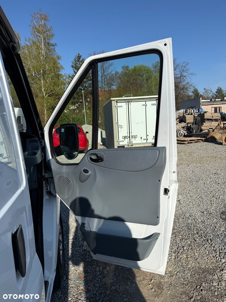 Ford Transit - 16