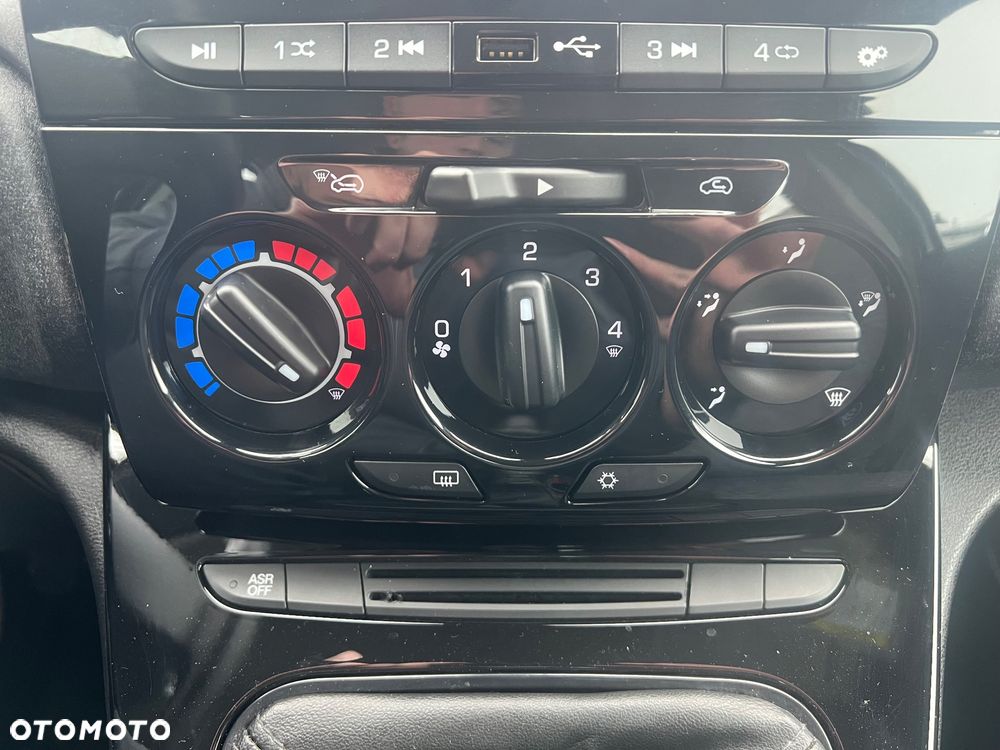 Lancia Ypsilon 1.2 8V Gold S&S EU6 - 14