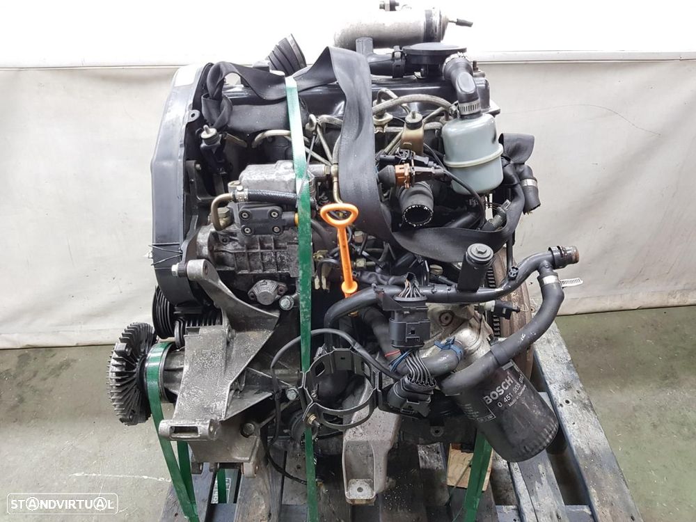 MOTOR COMPLETO AUDI A4 BERLINA B5 REF. AHH - 1
