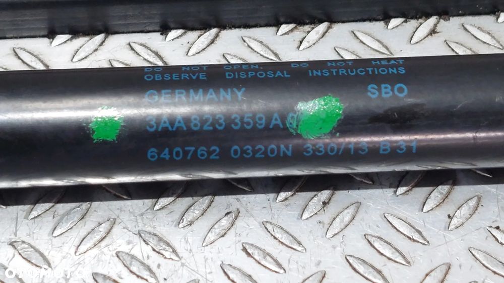 SPRĘŻYNA GAZOWA TELESKOP MASKI PRZÓD VW PASSAT B7 R2013 NR 3AA823359A - 3