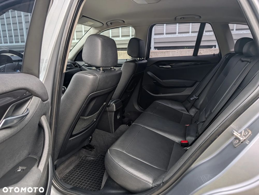 BMW X1 xDrive20d - 8