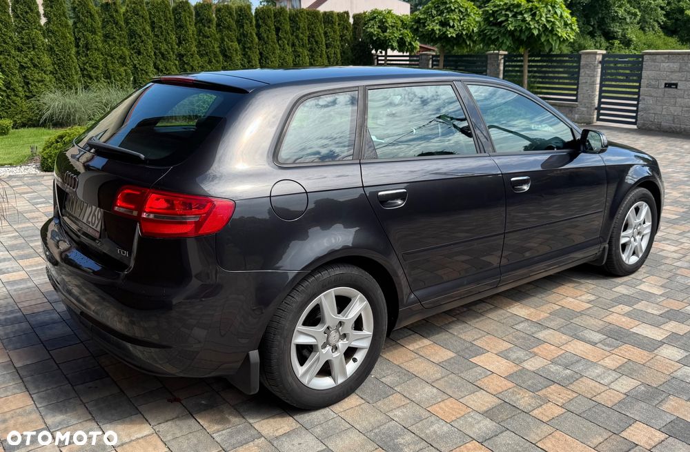 Audi A3 3-drzwiowe 2.0 TDI Attraction - 7