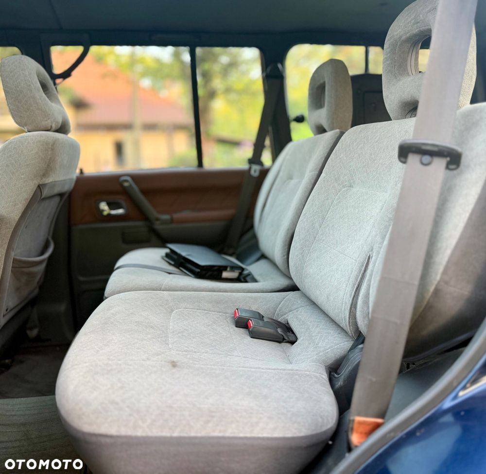Mitsubishi Pajero - 12