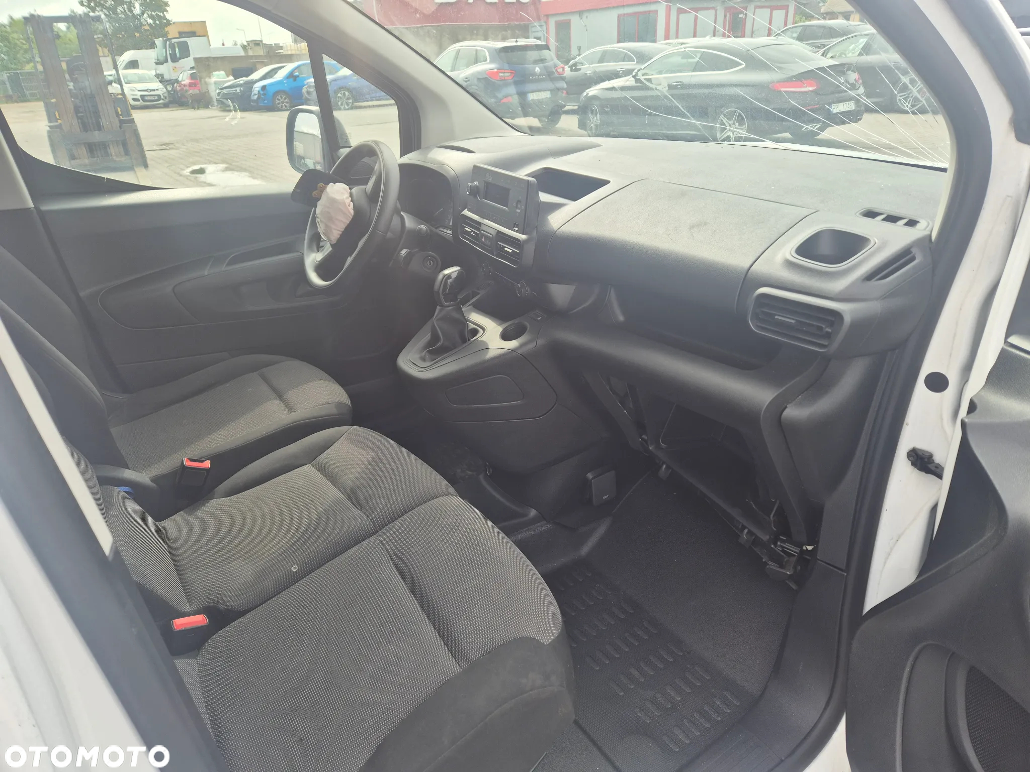 Citroën BERLINGO - 10