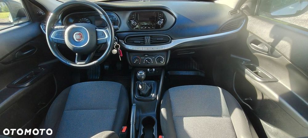 Fiat Tipo 1.4 16V - 8