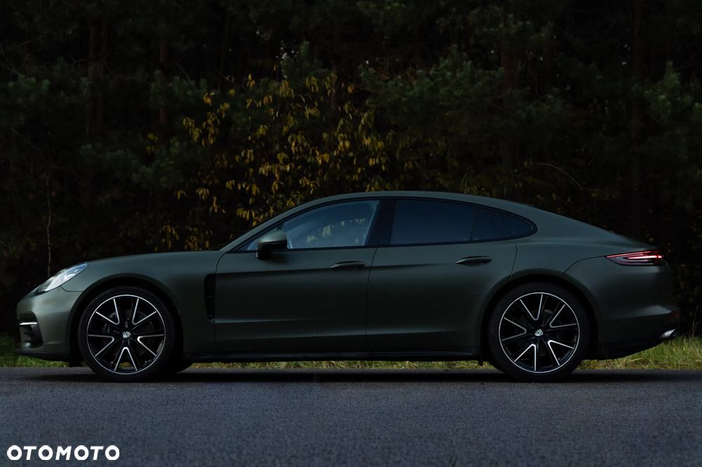 Porsche Panamera Standard - 3