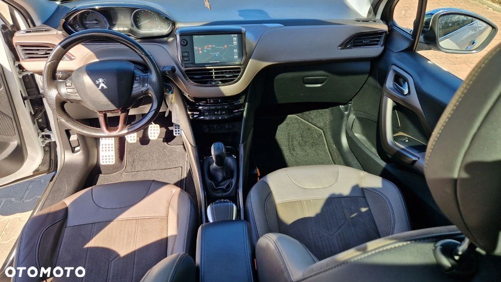 Peugeot 2008 120 VTI Allure - 17