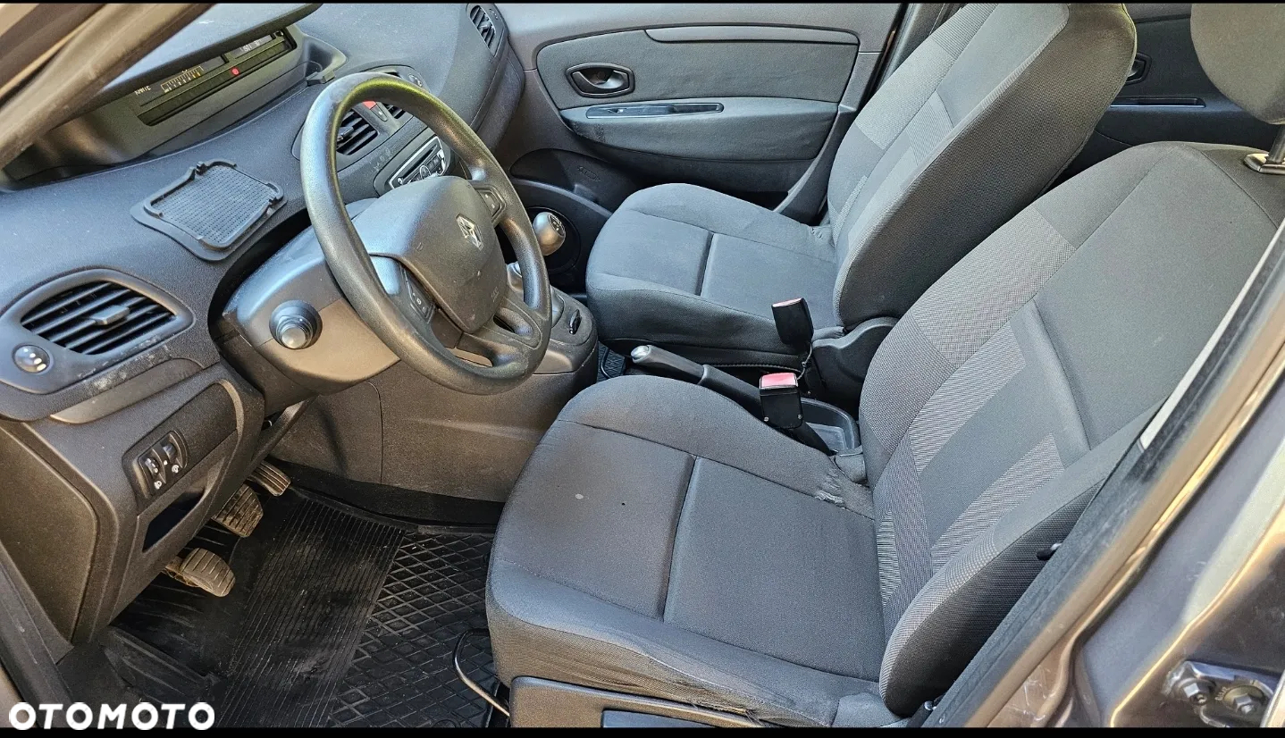 Renault Scenic - 12