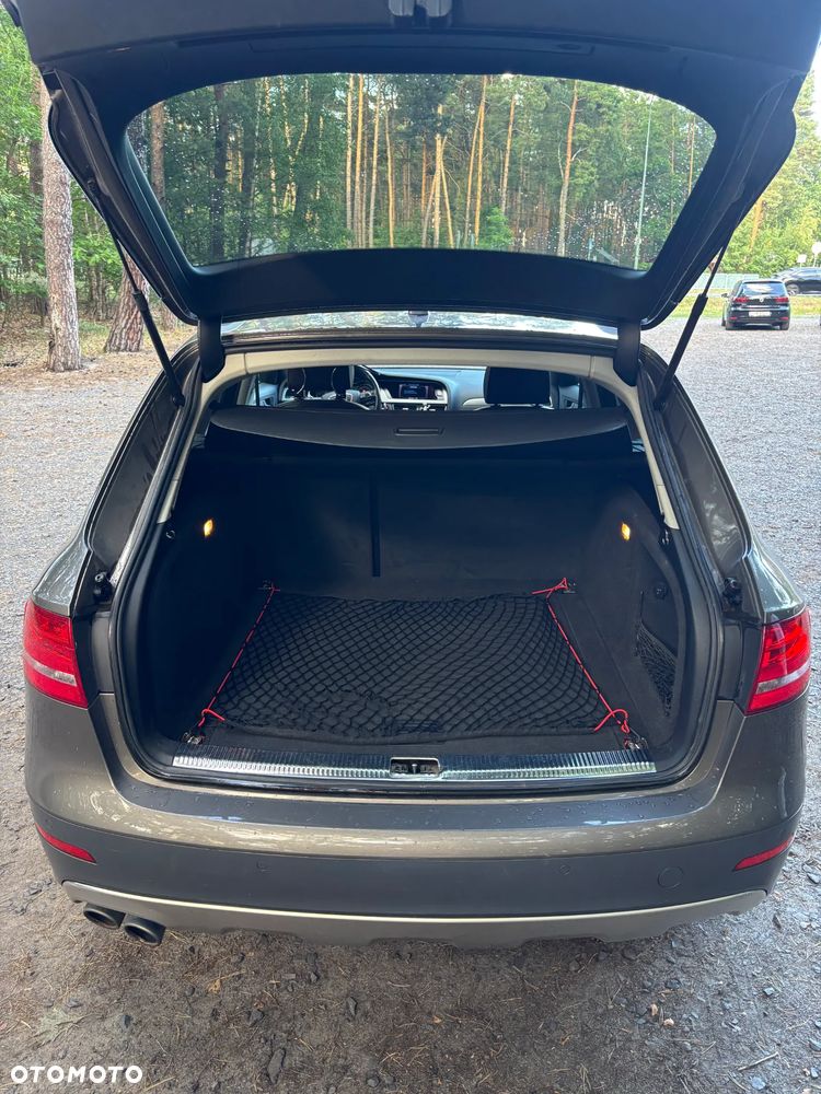 Audi A4 Allroad 2.0 TDI Quattro - 12