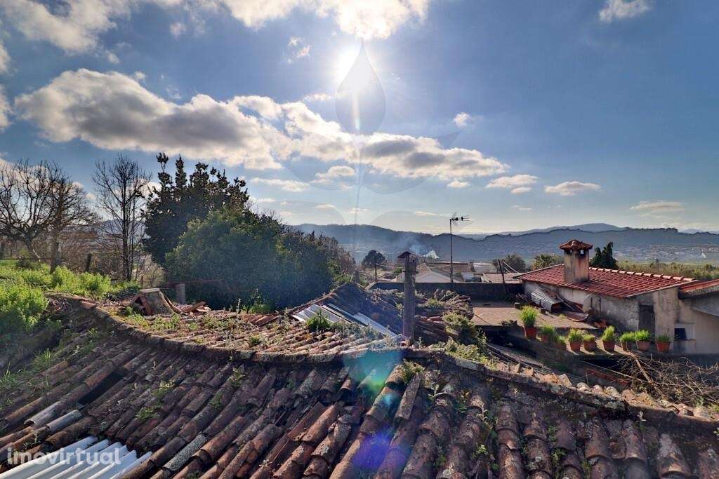Dois artigos urbanos para venda em Esporões, Braga - Grande imagem: 4/19