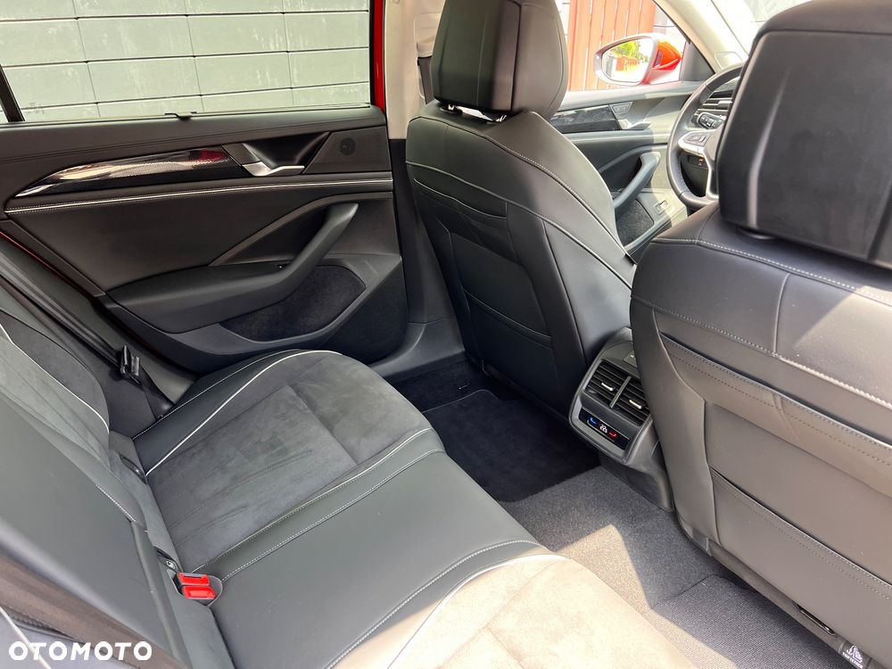 Volkswagen Passat 2.0 TDI BMT Highline DSG - 32