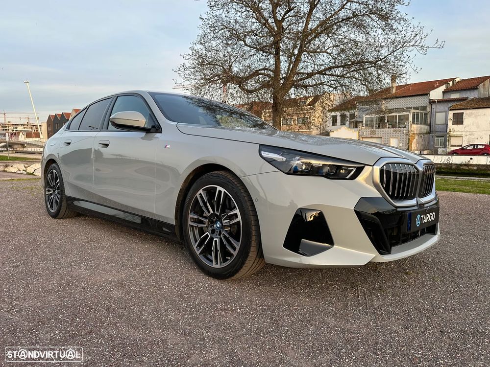 BMW i5 eDrive40 Pack Desportivo M - 42