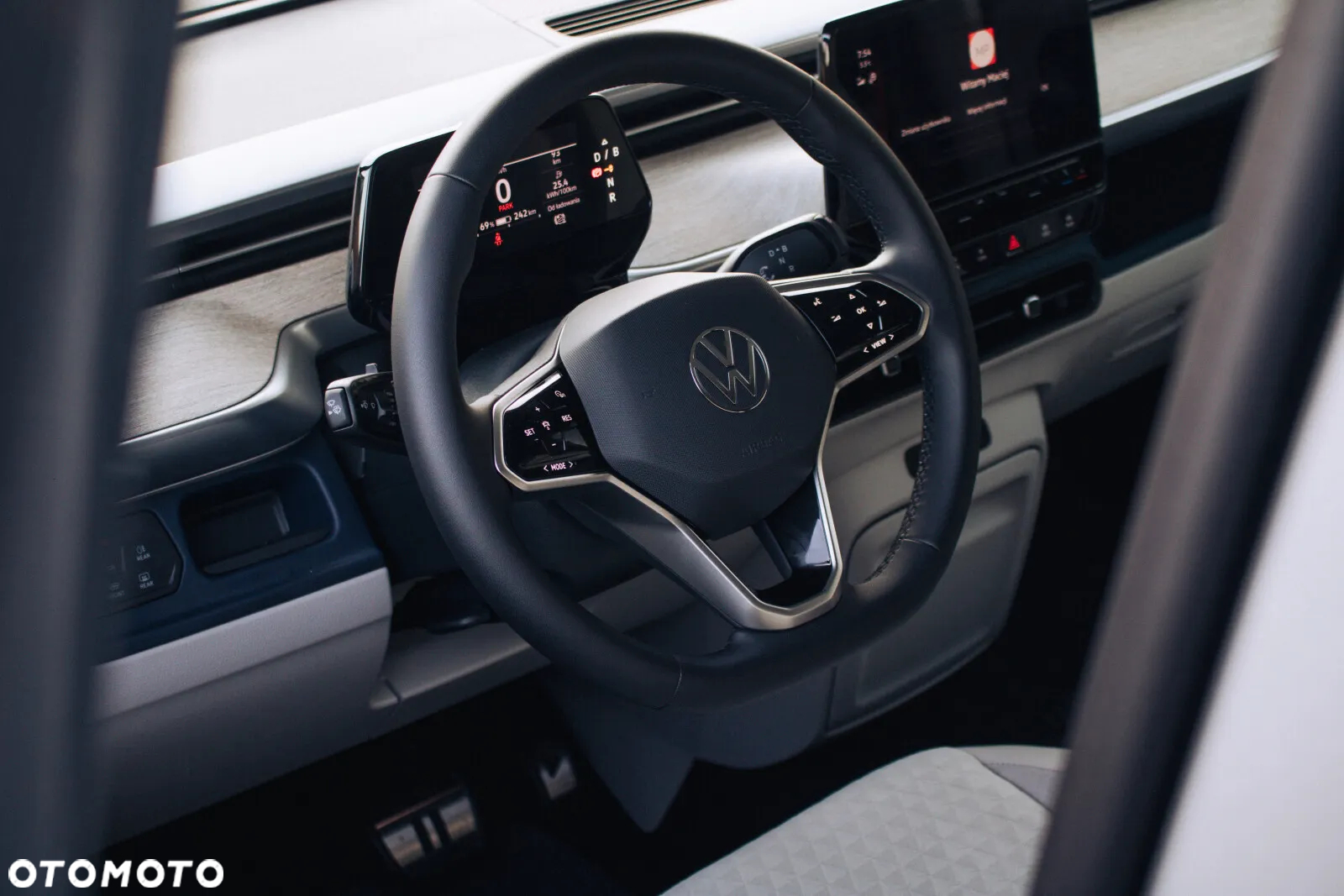 Volkswagen ID. Buzz 82kWh Pro - 14