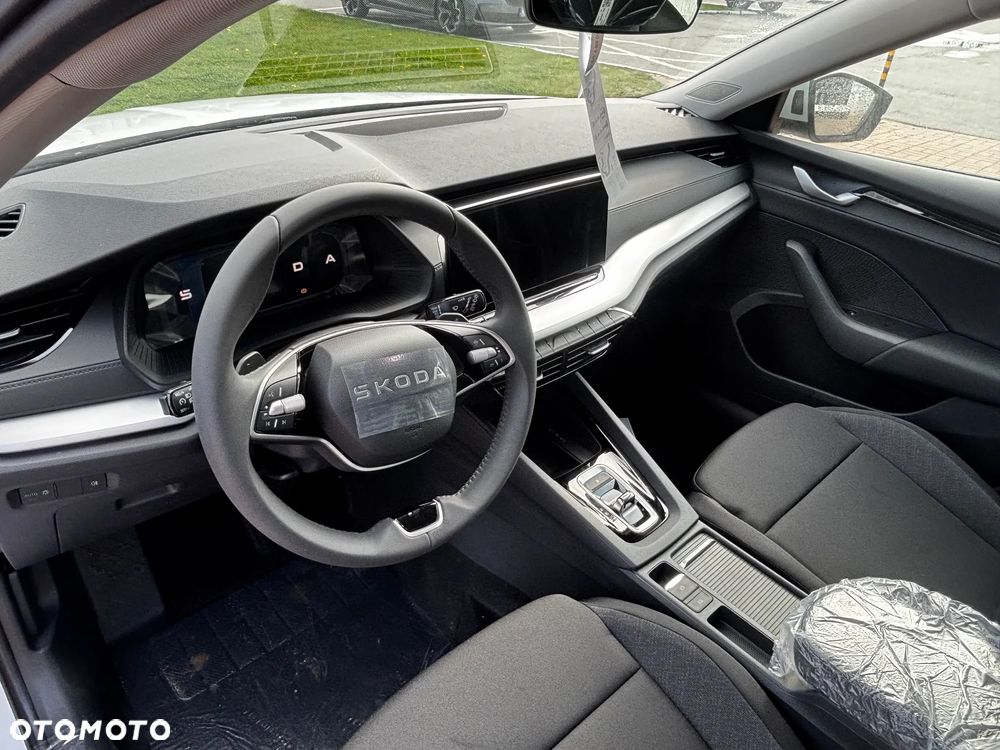 Skoda Octavia 1.5 TSI mHEV Drive Essence DSG - 10