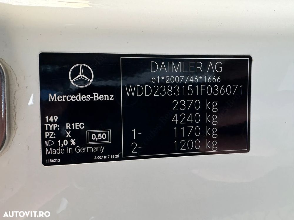 Mercedes-Benz E 220 d 4Matic Coupe 9G-TRONIC AMG Line - 32