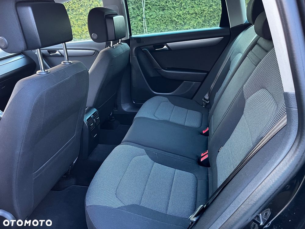 Volkswagen Passat 2.0 TDI Comfortline DSG - 16