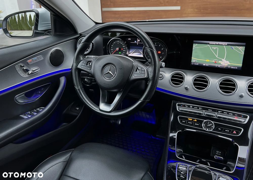 Mercedes-Benz Klasa E 200 9G-TRONIC - 16