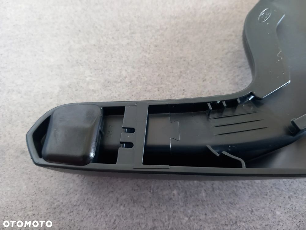 Uchwyt siedzenia lewy Ford Fiesta 2008-2012, Focus C-Max 2010-2015 1531242 - 4