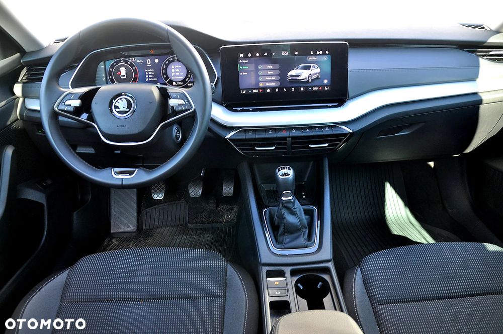 Skoda Octavia 1.5 TSI Selection - 11