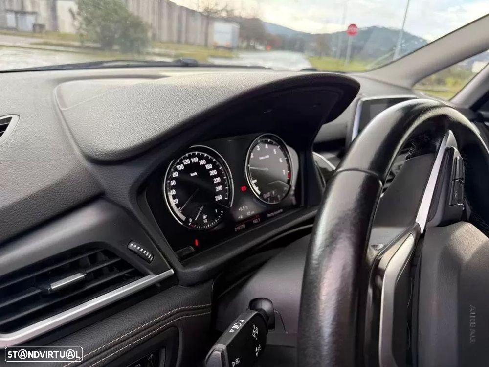 BMW 218 Active Tourer i Line Luxury Auto - 17