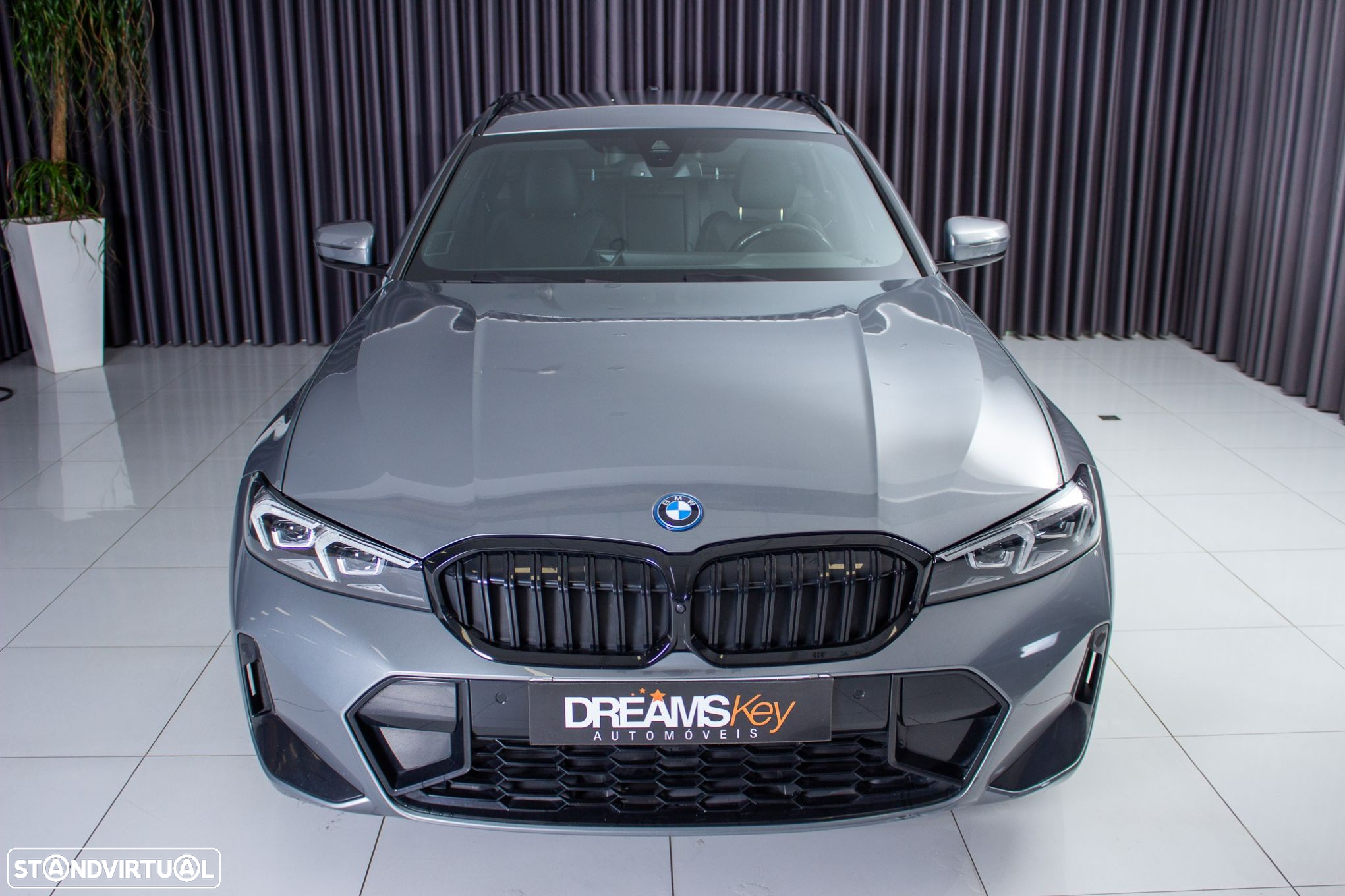 BMW 330 e Touring Pack M Auto - 2