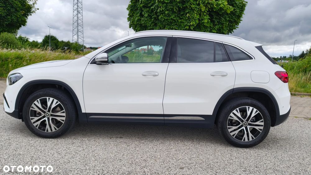 Mercedes-Benz GLA 200 Style - 9